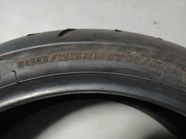 Bridgestone 180/55r17 180/55zr17 motorgumi motor gumi hátsó
