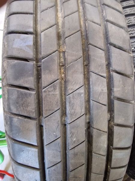 Bridgestone 185/65R15 T005 6-7mm DOT22 hasznlt gumi HG13472 nyri