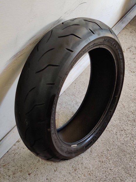 Bridgestone 190/55 ZR17 motorgumi