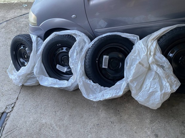 Bridgestone 195/60 R16