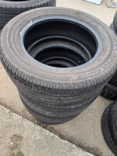 Bridgestone 195/60 r15 ny�ri szett