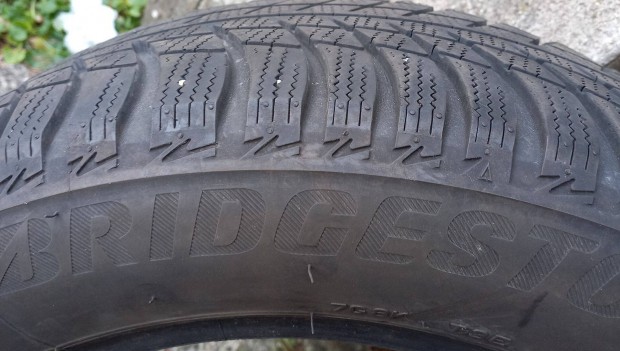 Bridgestone 205/55 R16 tli