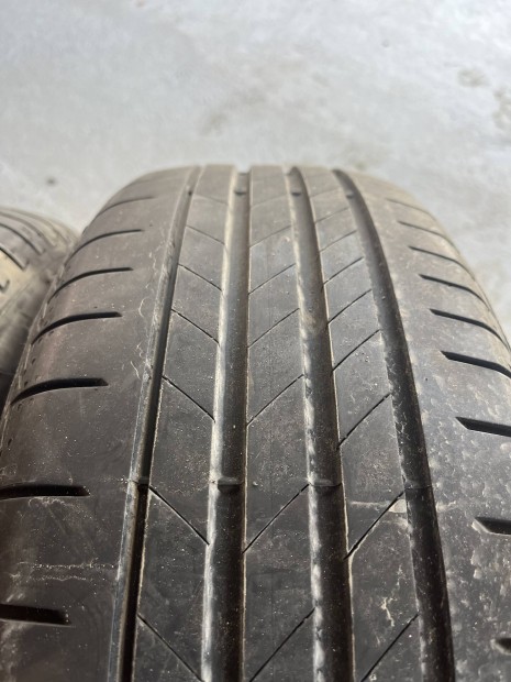 Bridgestone 205 60 R17 nyárigumi 2db