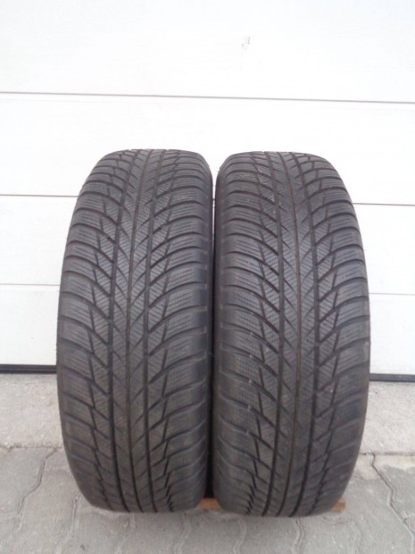 Bridgestone 215/65R17 tli gumi pr 7mm-es mintval elad