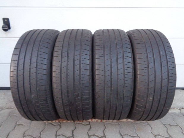 Bridgestone 225/45R19 nyri gumi garnitra 5-6mm-es mintval elad