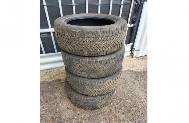 Bridgestone 225/55 R18 tli gumik