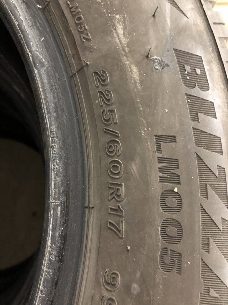 Bridgestone 225/60r17 225/60 r17 tligumi garnitra 