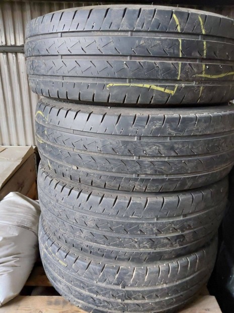 Bridgestone 225/65 16C