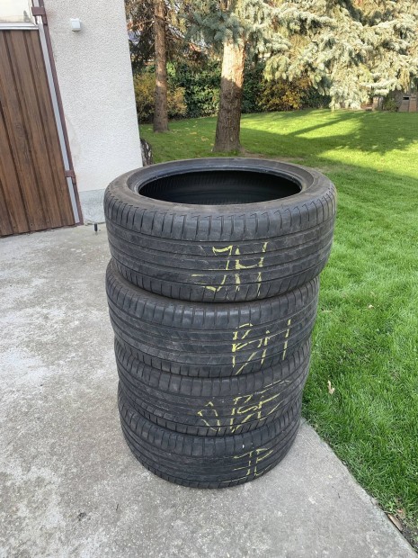 Bridgestone 235/45R19 Y nyri