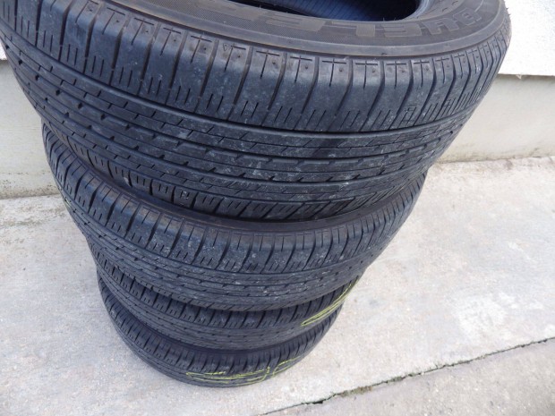 Bridgestone 235/60 R18 Nyri gumik 4 db
