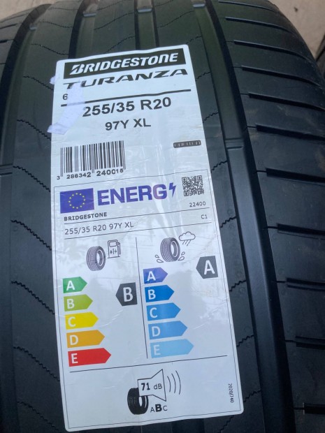 Bridgestone 255/35 R20