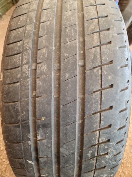 Bridgestone 255/40R20 S007 4.5mm DOT19/21 hasznlt gumi HG10284 nyr