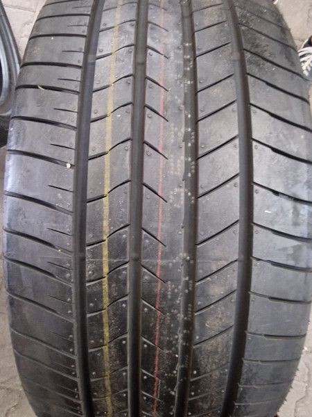 Bridgestone 275/40R20 T005 RFT 8mm DOT17 hasznlt gumi HG12847 nyri