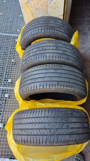Bridgestone Alenza RF 225/50 r18 gumik elad�k