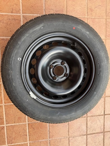 Bridgestone B390 195/65R15 91t nyári autógumi lemezfelnin