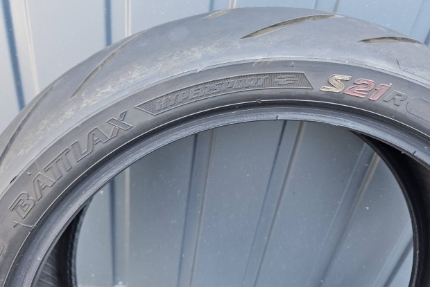 Bridgestone Battlax Hypersport S21 180/55 ZR17 73W