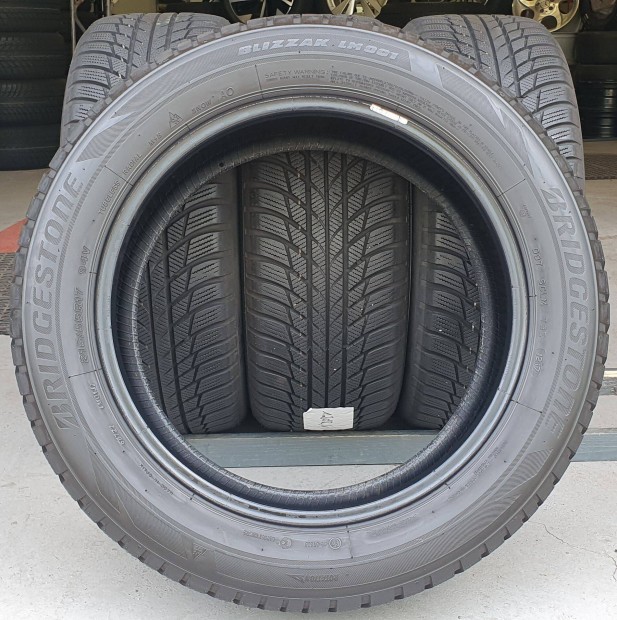 Bridgestone Blizzak 215/55 R17 tli gumi 4db /T147