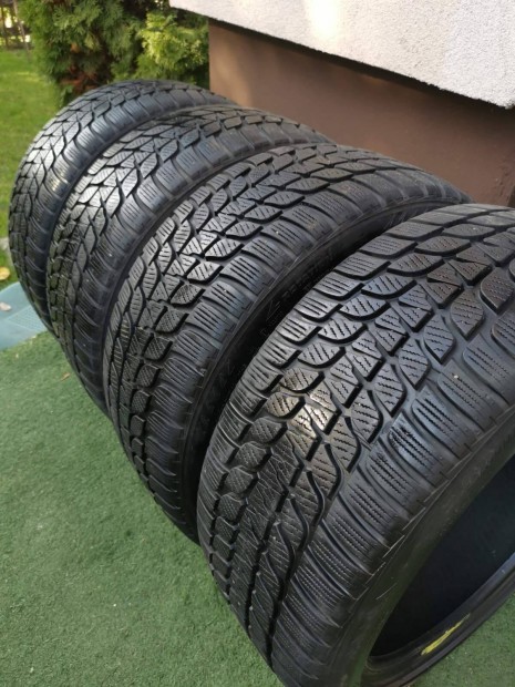 Bridgestone Blizzak 245/40/19 tligumi szett