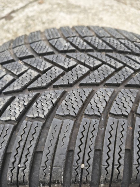 Bridgestone Blizzak 255/40 R20 tli gumi
