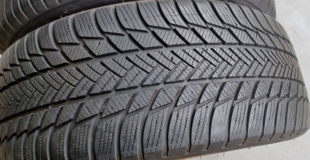 Bridgestone Blizzak LM001 MO 235/50 R19 tli gumik 2db