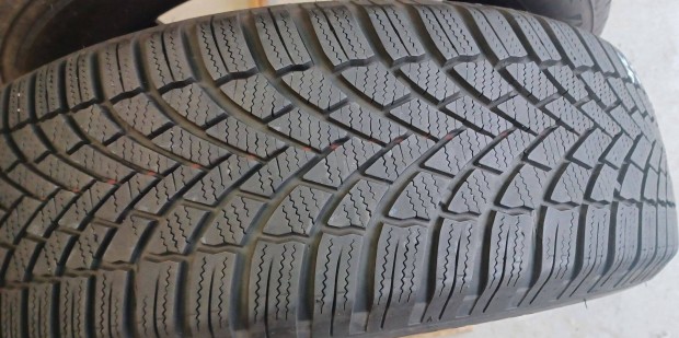 Bridgestone Blizzak LM005 215/65 R17 tli gumik 2db