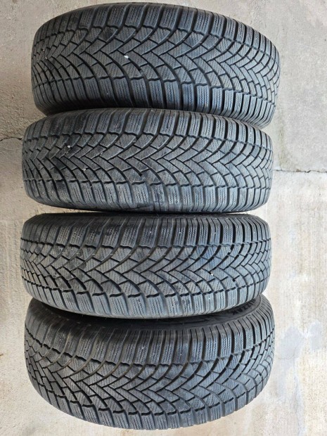 Bridgestone Blizzak LM005 215/70 R16