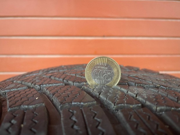 Bridgestone Blizzak LM005 265/50 R20 111V suv téli gumi garnitúra