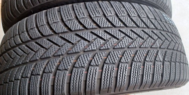 Bridgestone Blizzak LM005 MO 235/55 R19 téli gumik 2db