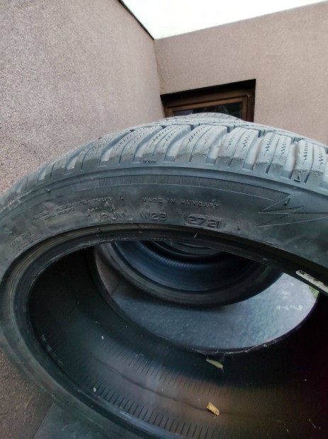 Bridgestone Blizzak LM005 tli 235/45 r19