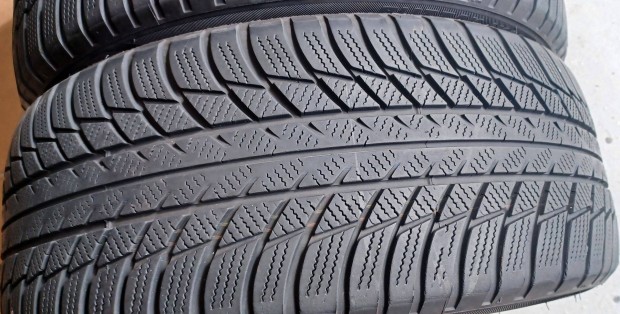 Bridgestone Blizzak LM-001 225/45 R18 tli gumik 4db