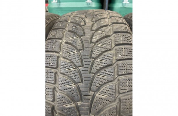 Bridgestone Blizzak LM-80 tligumi garnitra 225/55 R18