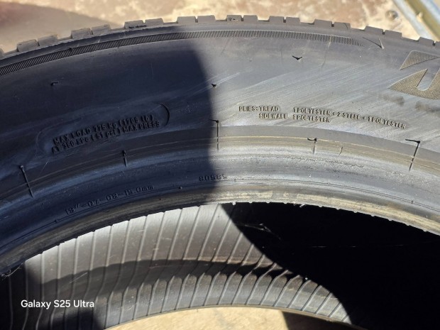 Bridgestone Blizzak téli gumi garnitúra eladó