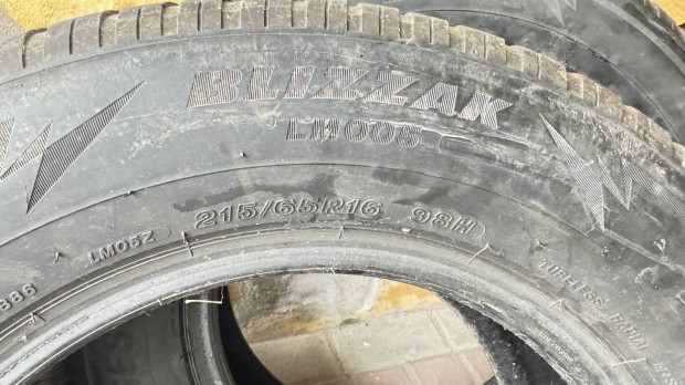 Bridgestone Blizzak t�li gumiszett 25/65/R16 