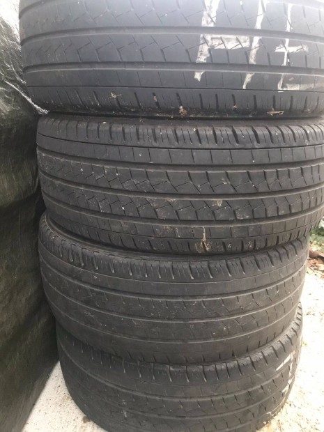 Bridgestone Duravis 215/60R16 C nyri gumi