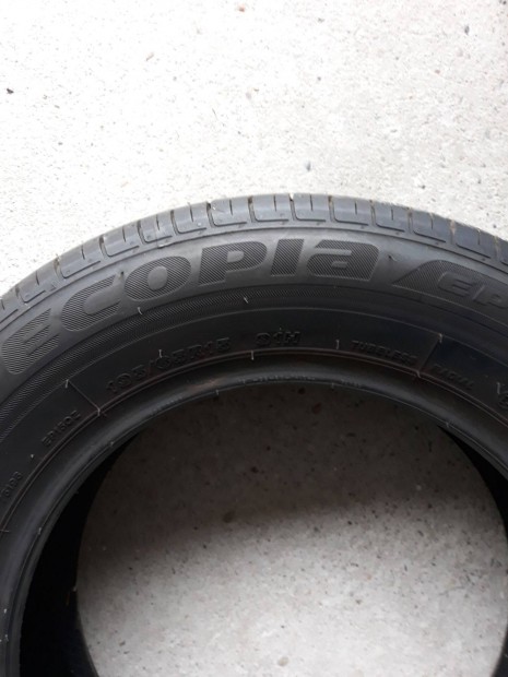 Bridgestone Ecopia EP150 195/65R15 4db 1 szezont futott gumi eladó!