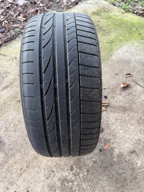 Bridgestone Potenza RE050A 215/40 r17 ny�ri gumi