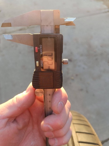 Bridgestone Potenza RE050A RFT 245/35R20 95Y DOT3817 ny�ri gumi