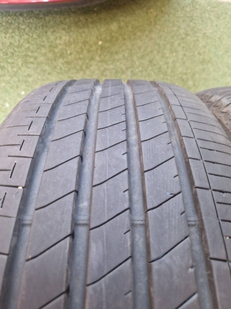 Bridgestone Turanza 215/45R18 nyrigumi 2db