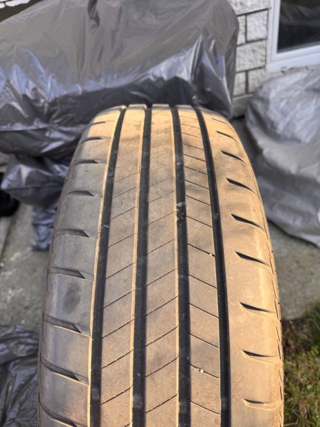 Bridgestone Turanza 225/65 R17 nyri szett