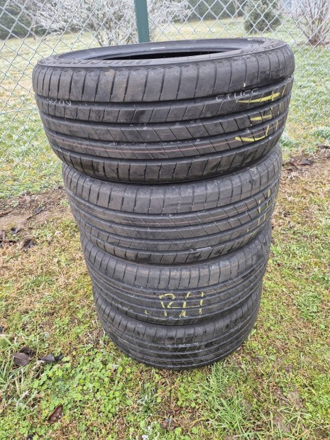 Bridgestone Turanza 235/45 R18 98V nyrigumik