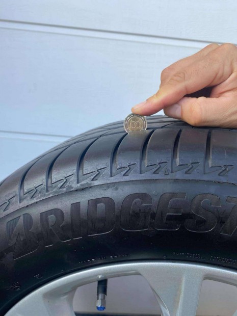 Bridgestone Turanza 235/55/R17 nyri gumiabroncs