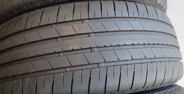 Bridgestone Turanza T005 215/55 R18 ny�ri gumik 4db
