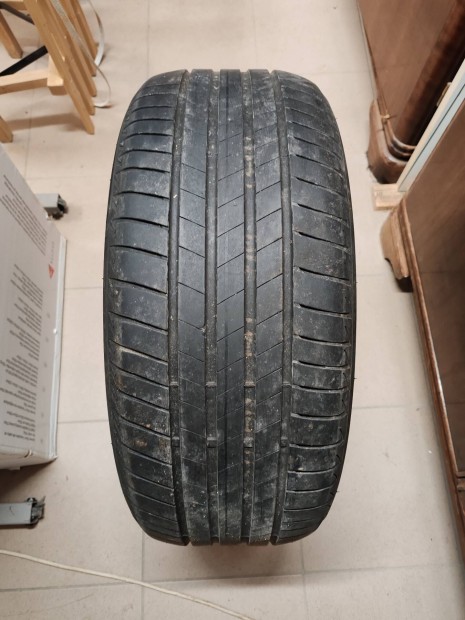 Bridgestone Turanza T005 235/45R18