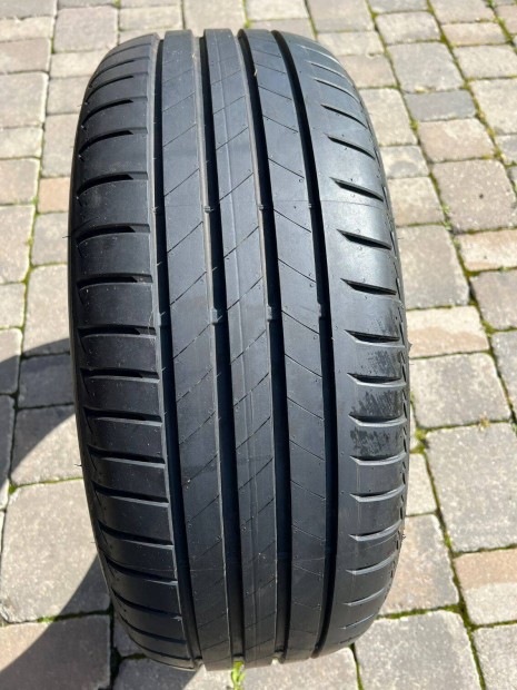 Bridgestone Turanza T005 nyári gumi 235/55 R18