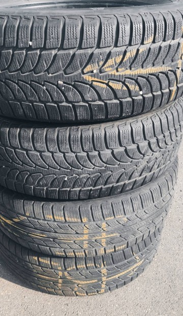 Bridgestone , Achilles winter, 225/65 R17 tl gumi kivl llapotban.