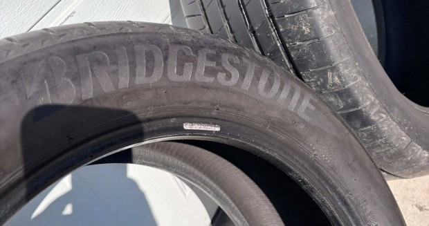 Bridgestone aut� ny�ri gumi