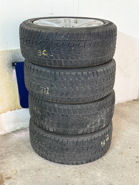 Bridgestone blizzak tligumi garnitra 225/50/R17 lemezfelnivel