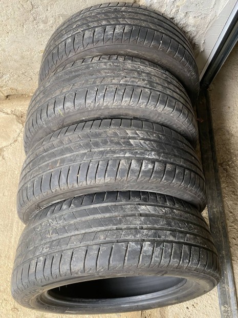 Bridgestone ny�ri gumi 205/55R17