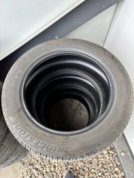 Bridgestone nyári gumi 205x55x16