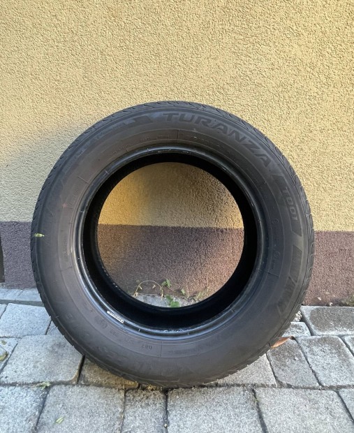Bridgestone nyári gumi 215/60 r16